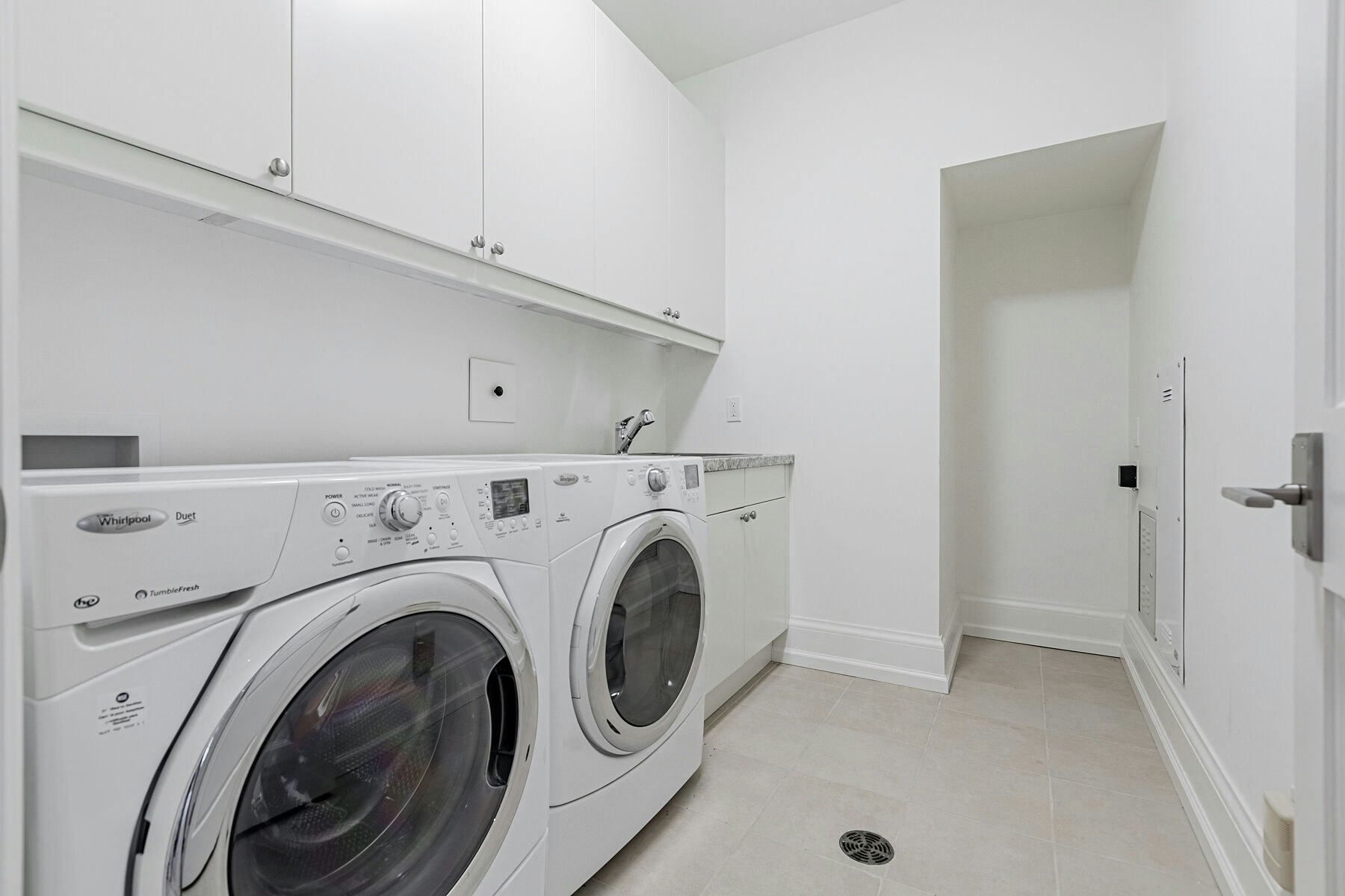 10 Maple Grove 28 Road, Oakville, ON, L6J 0E1 - 26