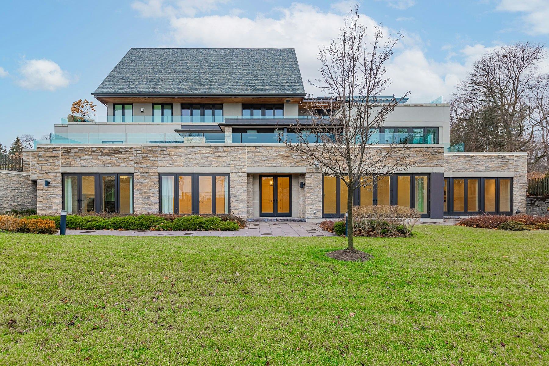 10 Maple Grove 28 Road, Oakville, ON, L6J 0E1