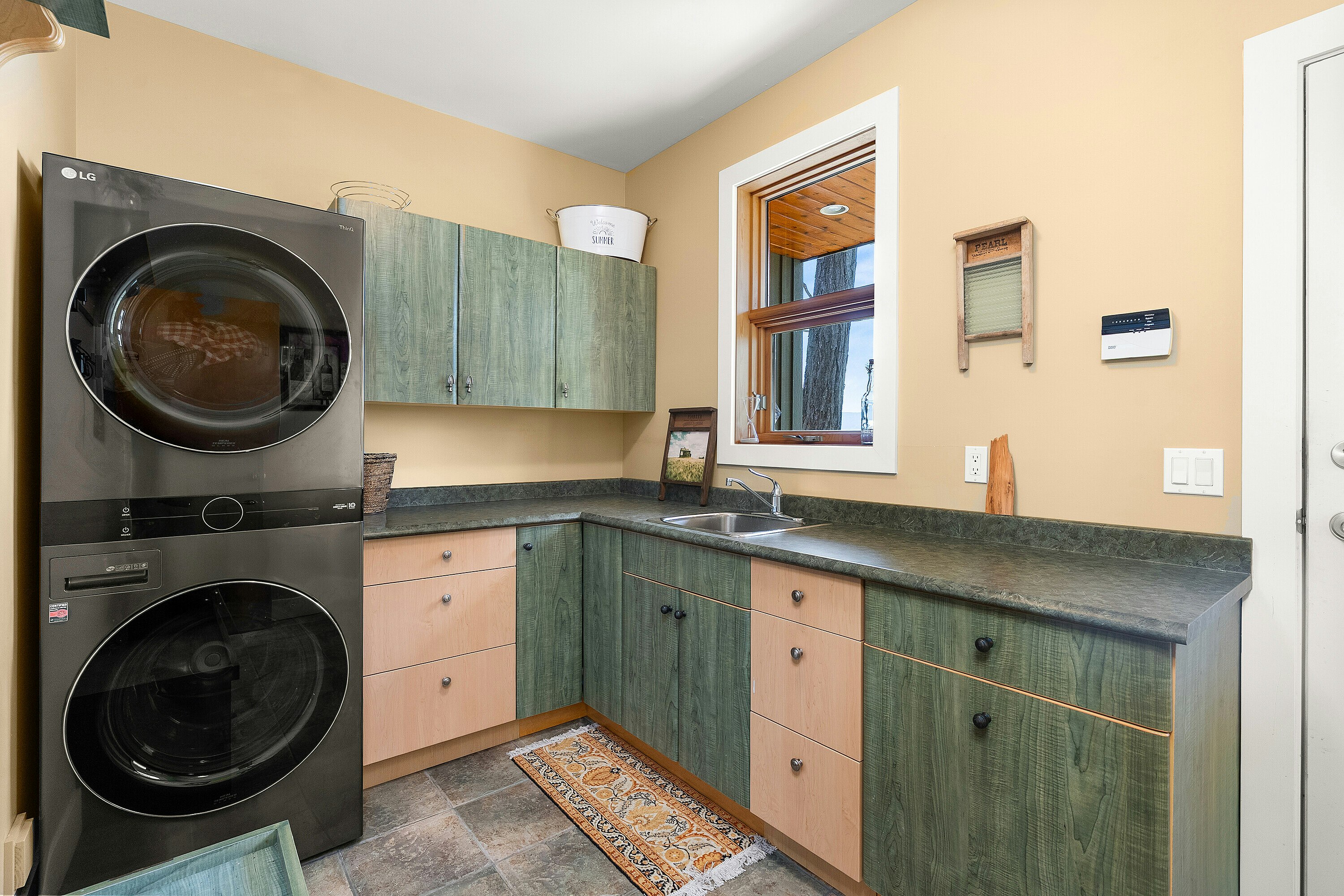13543 Sakinaw Drive, Pender Harbour Egmont, BC, V0N 1S1 - 13