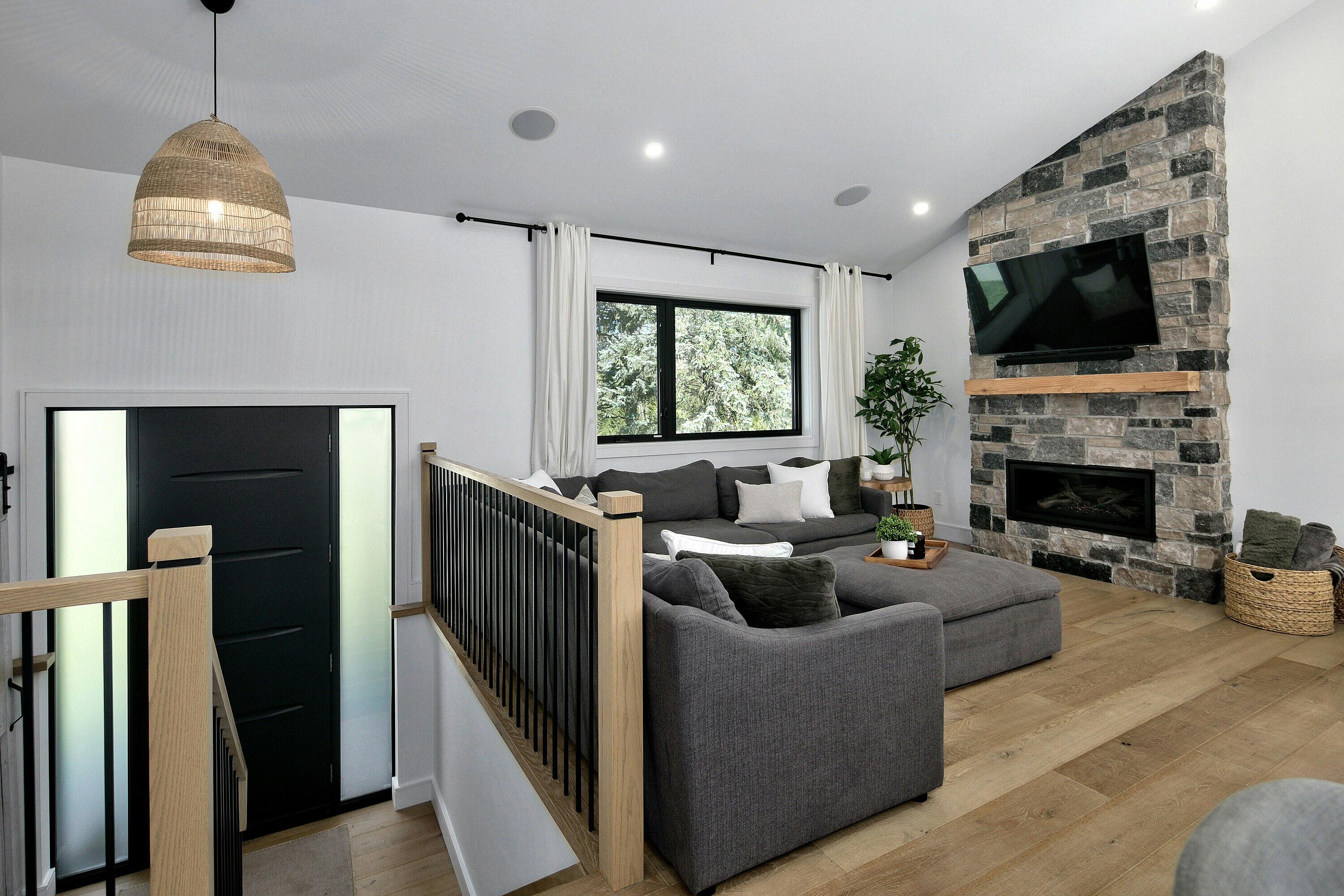 31 Slalom Gate Road, Collingwood, ON, L9Y 5A9 - 8
