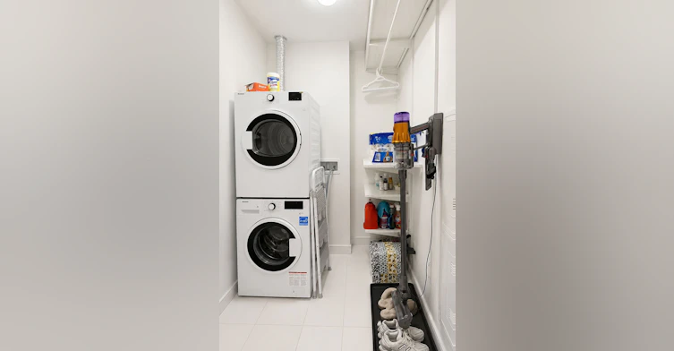 60 Tannery 509 Road, Toronto, ON, M5A 0S8 - 12