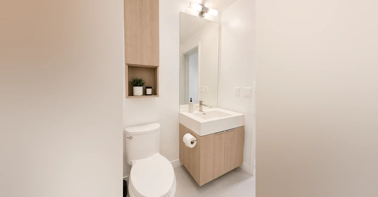 60 Tannery 509 Road, Toronto, ON, M5A 0S8 - 11