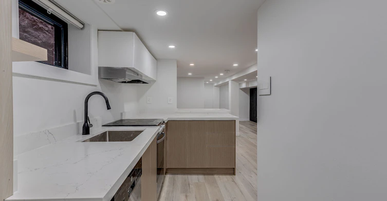 Bsmt-120 Glenlake Avenue, Toronto, ON, M6P 1E5 - 4