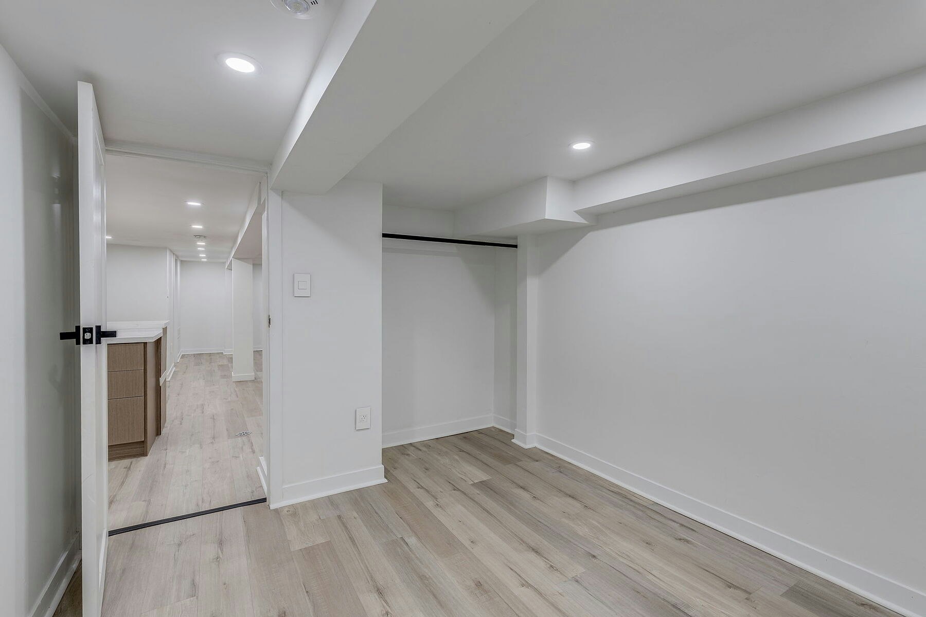Bsmt-120 Glenlake Avenue, Toronto, ON, M6P 1E5 - 14