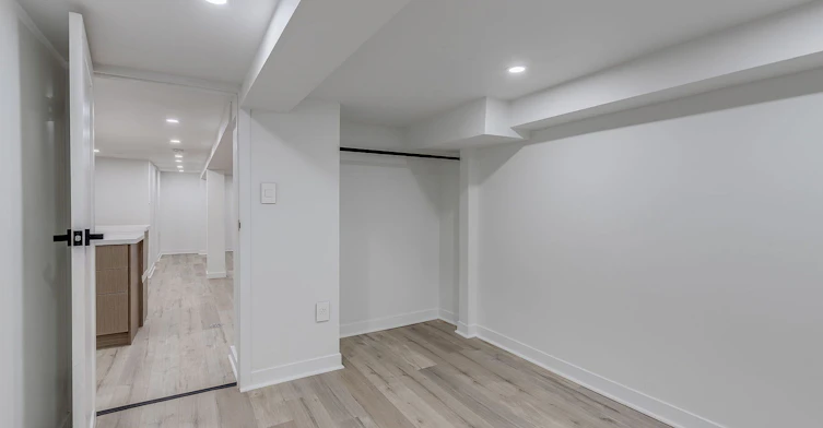 Bsmt-120 Glenlake Avenue, Toronto, ON, M6P 1E5 - 14