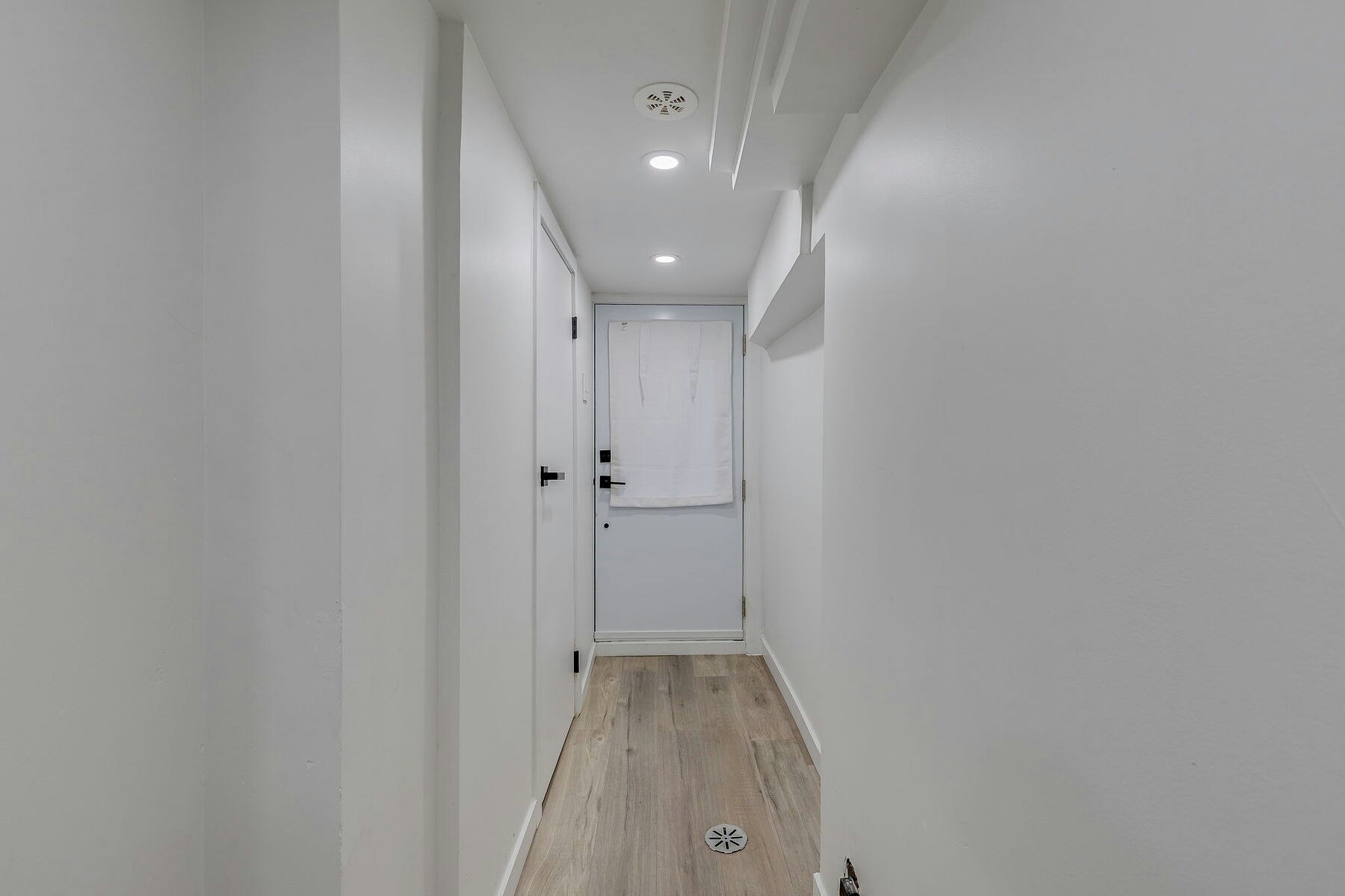 Bsmt-120 Glenlake Avenue, Toronto, ON, M6P 1E5 - 3