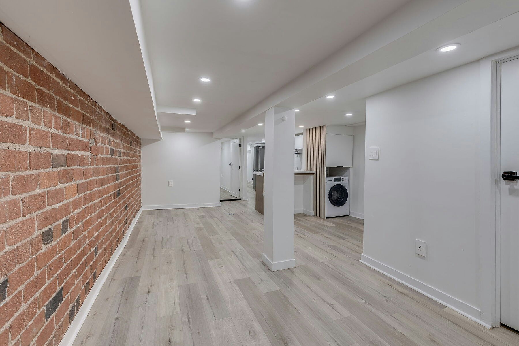 Bsmt-120 Glenlake Avenue, Toronto, ON, M6P 1E5 - 11