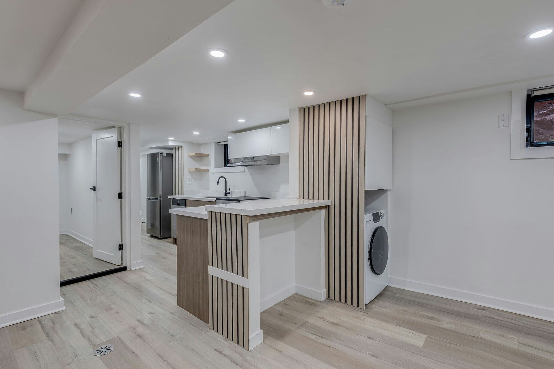 Bsmt-120 Glenlake Avenue, Toronto, ON, M6P 1E5 - 7