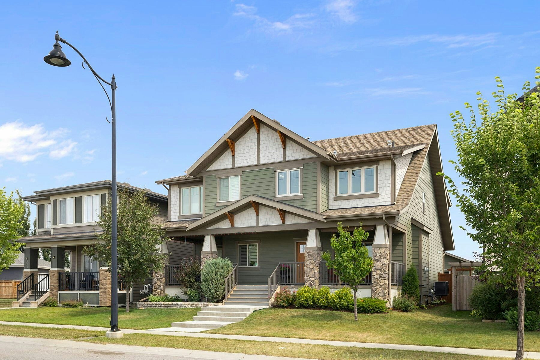 719 Mahogany Boulevard SE, Calgary, AB, T3M 2G9