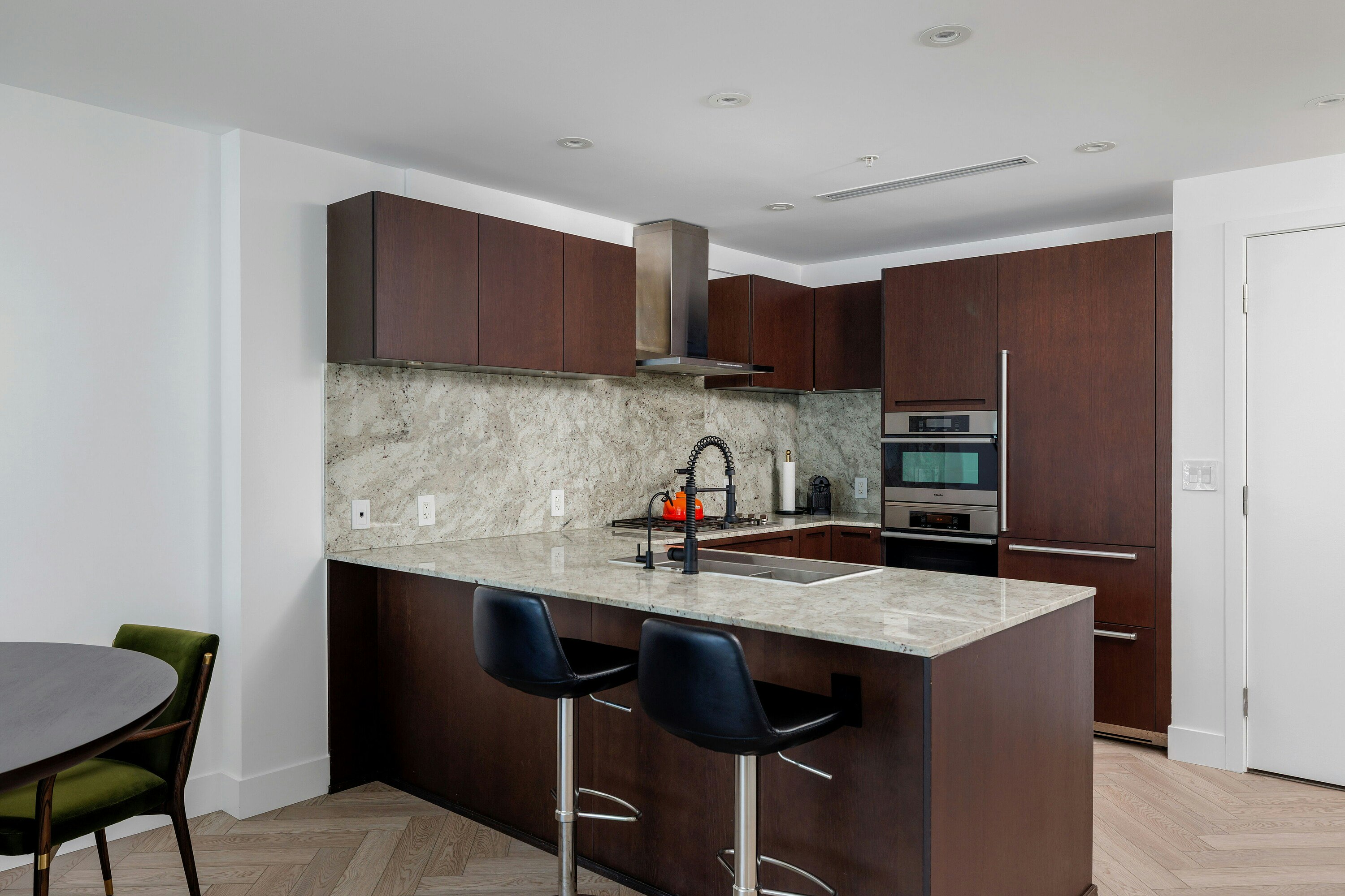 2802-180 University Avenue, Toronto, ON, M5H 0A2 - 19
