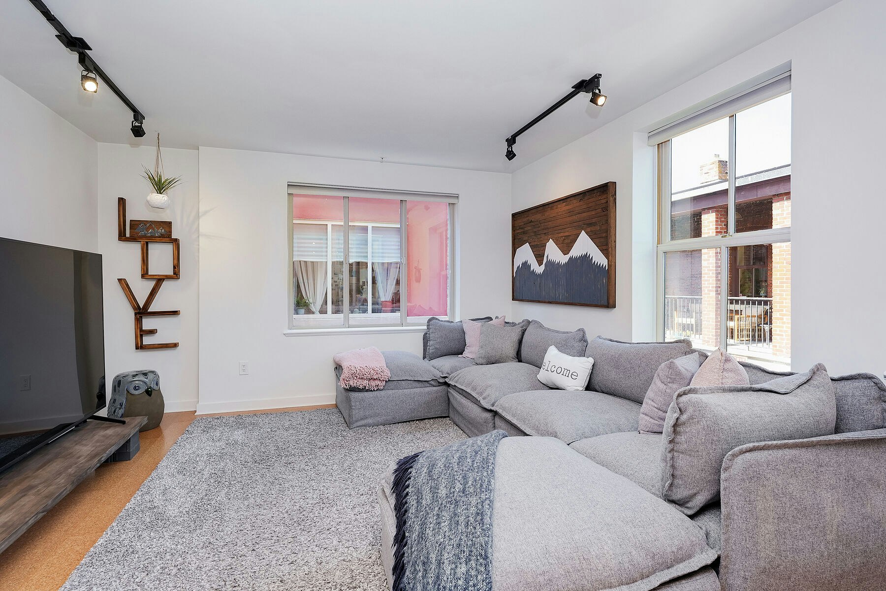 1-532 1/2 Fisgard Street, Victoria, BC, V8W 1R4 - 12