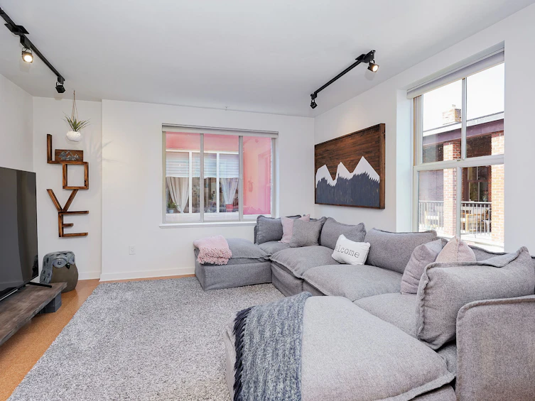1-532 1/2 Fisgard Street, Victoria, BC, V8W 1R4 - 12