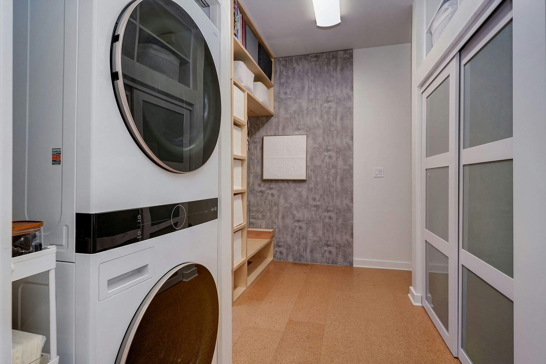 1-532 1/2 Fisgard Street, Victoria, BC, V8W 1R4 - 9