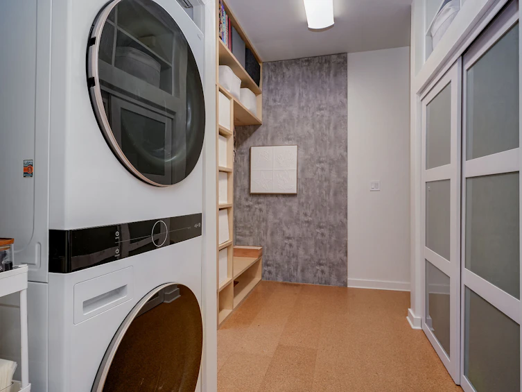 1-532 1/2 Fisgard Street, Victoria, BC, V8W 1R4 - 9