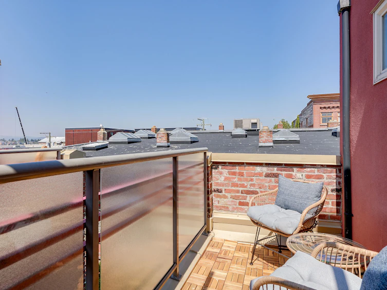 1-532 1/2 Fisgard Street, Victoria, BC, V8W 1R4 - 22