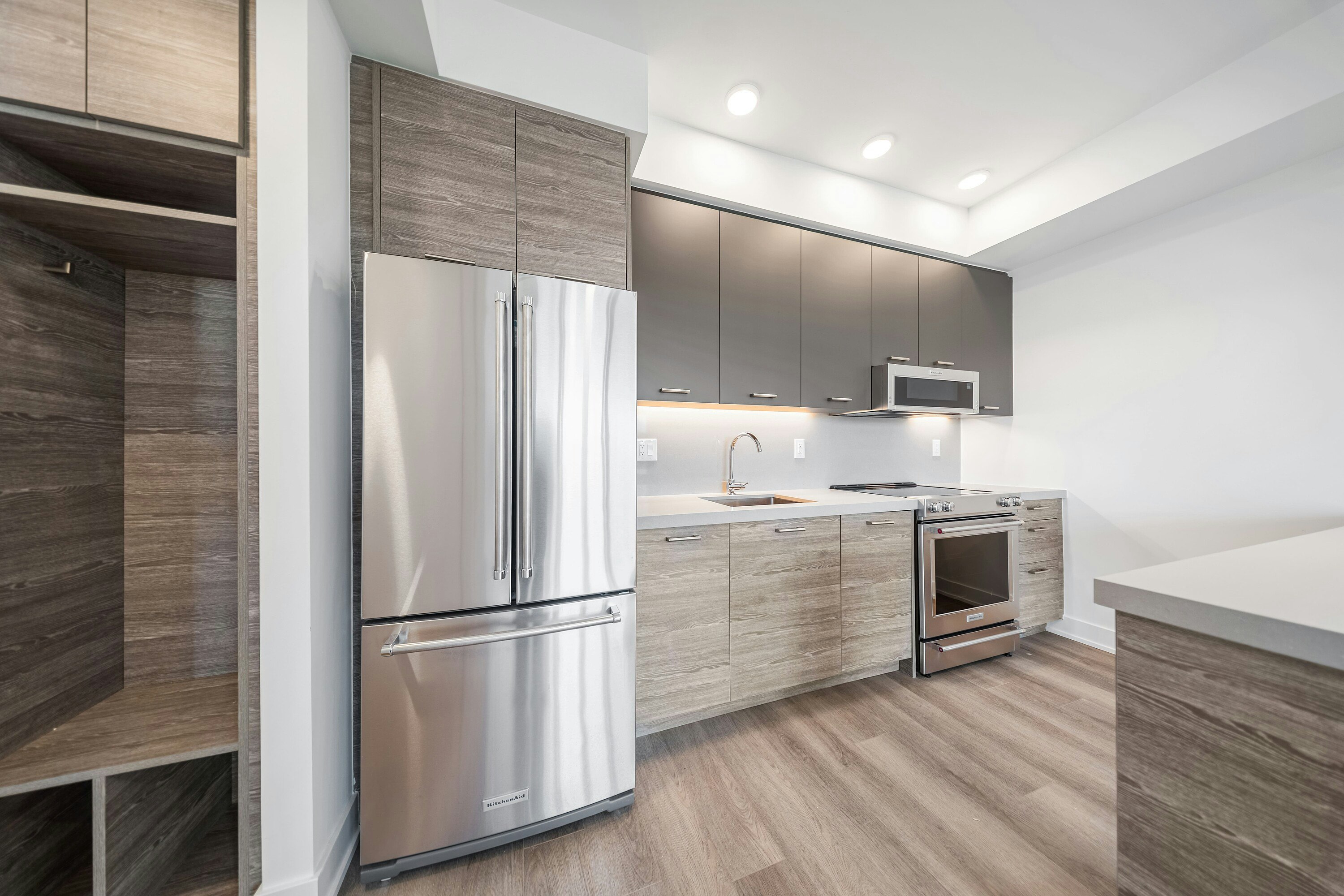 807-484 Spadina Avenue, Toronto, ON, M5S 0E4 - 8
