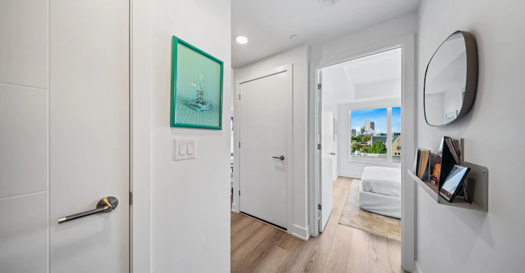 210-484 Spadina Avenue, Toronto, ON, M5S 0E4 - 3