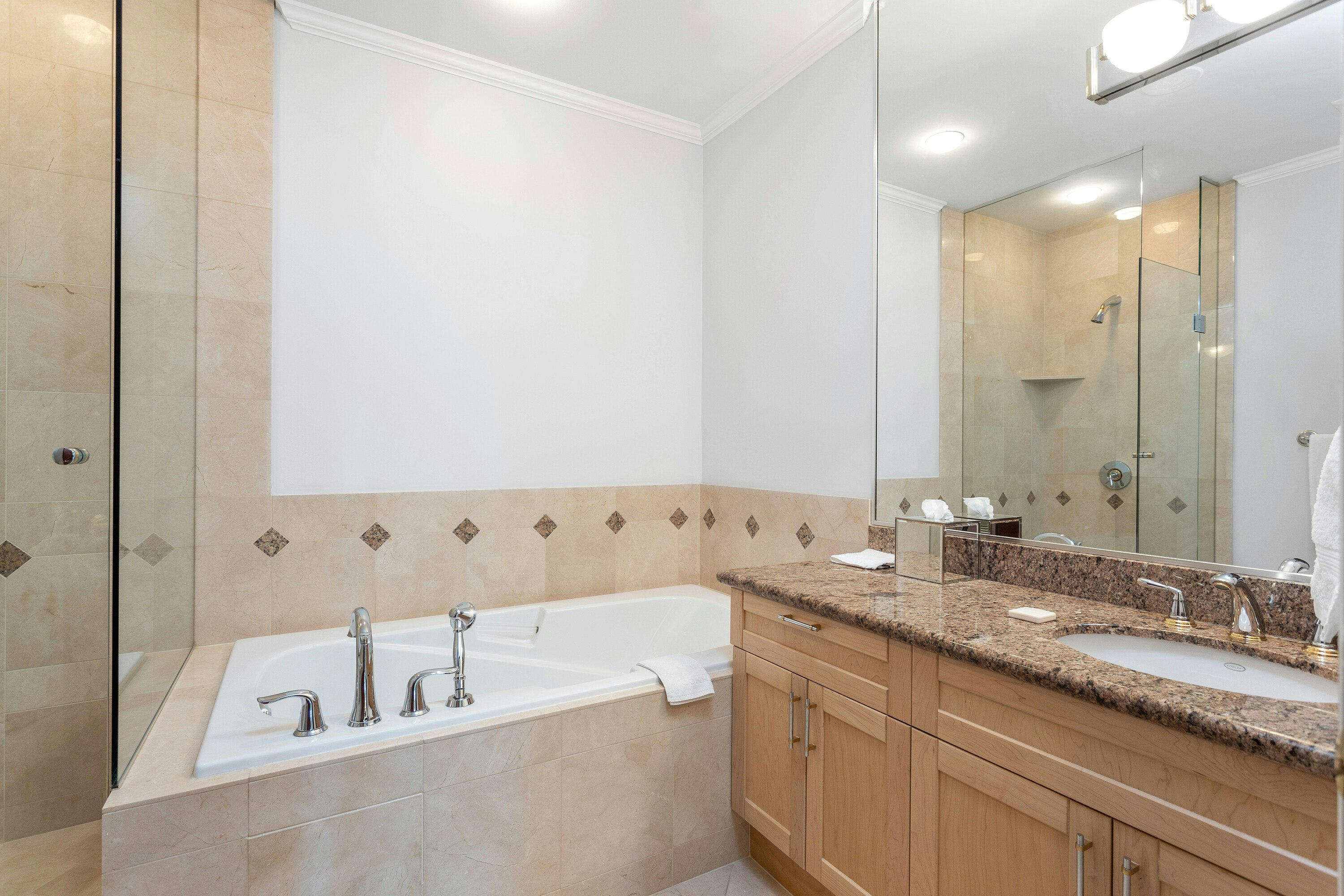 PH2-1777 Bayshore Drive, Vancouver, BC, V6G 3H2 - 32