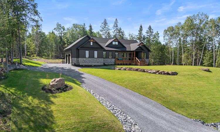 22 Carlingford Drive