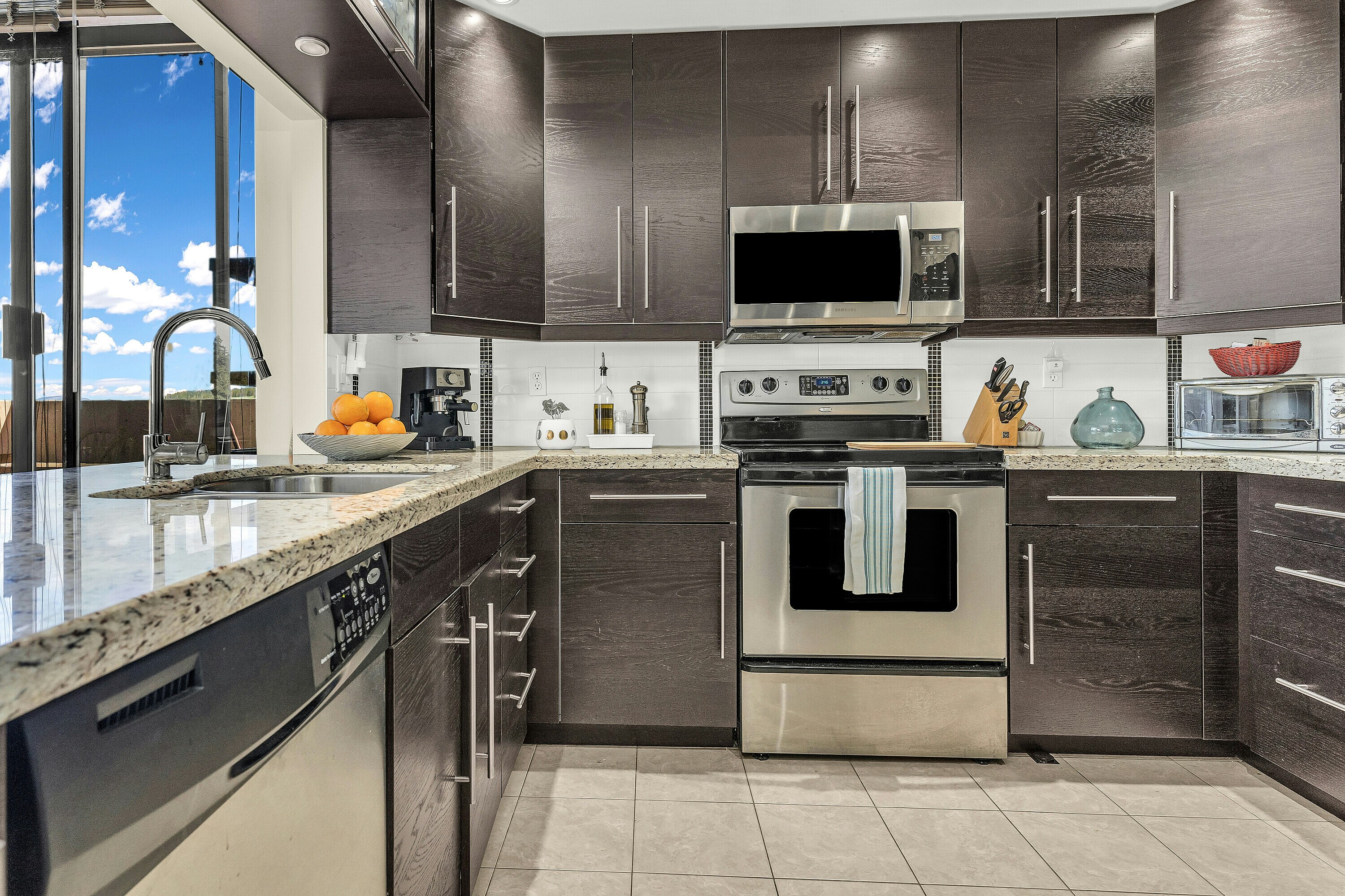 PH7-460 Westview Street, Coquitlam, BC, V3K 6C9 - 14