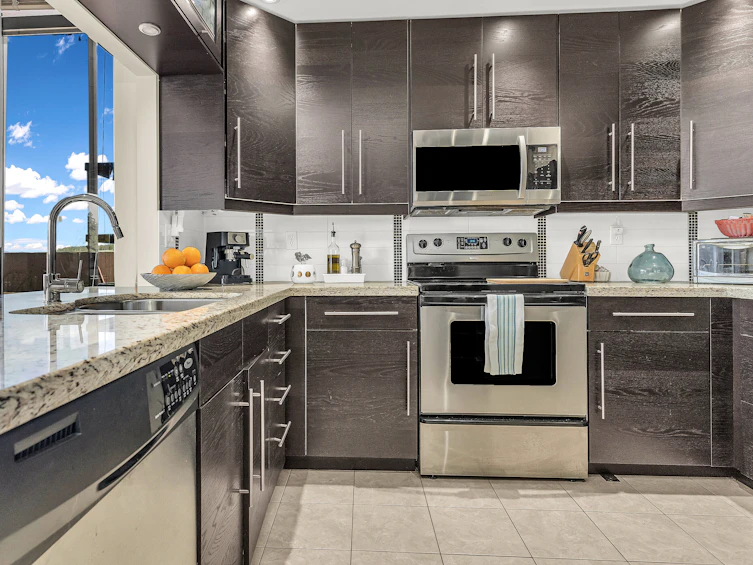 PH7-460 Westview Street, Coquitlam, BC, V3K 6C9 - 14