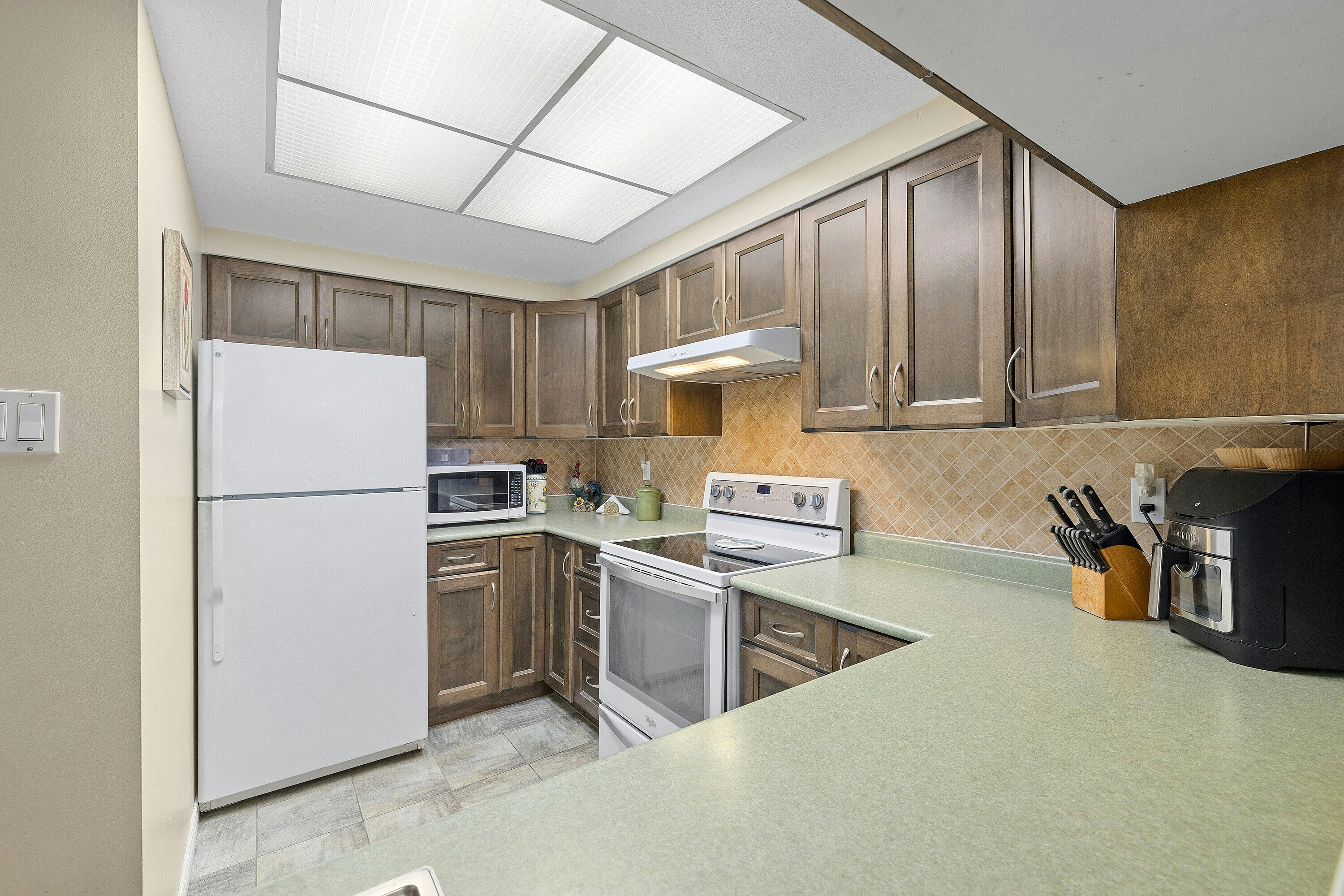 1103-460 Westview Street, Coquitlam, BC, V3K 6C9 - 7
