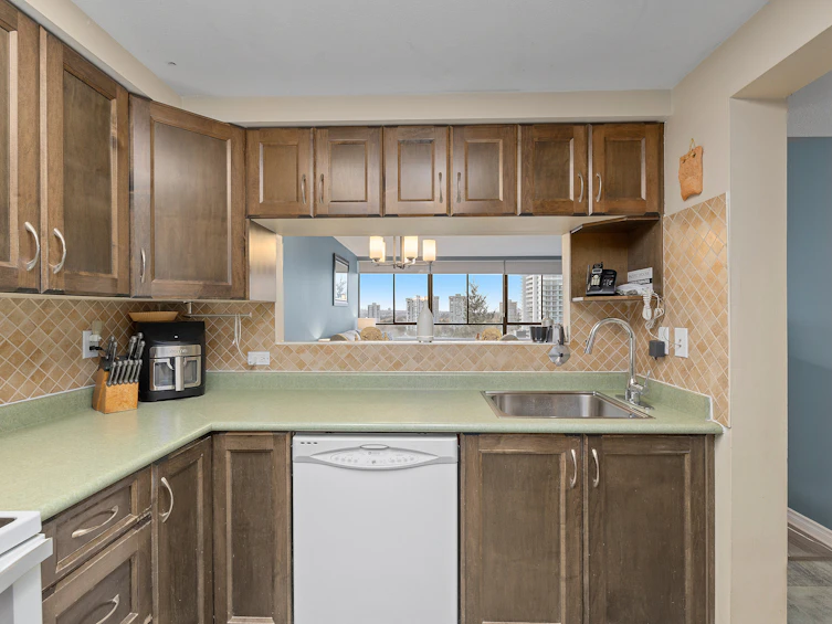1103-460 Westview Street, Coquitlam, BC, V3K 6C9 - 10