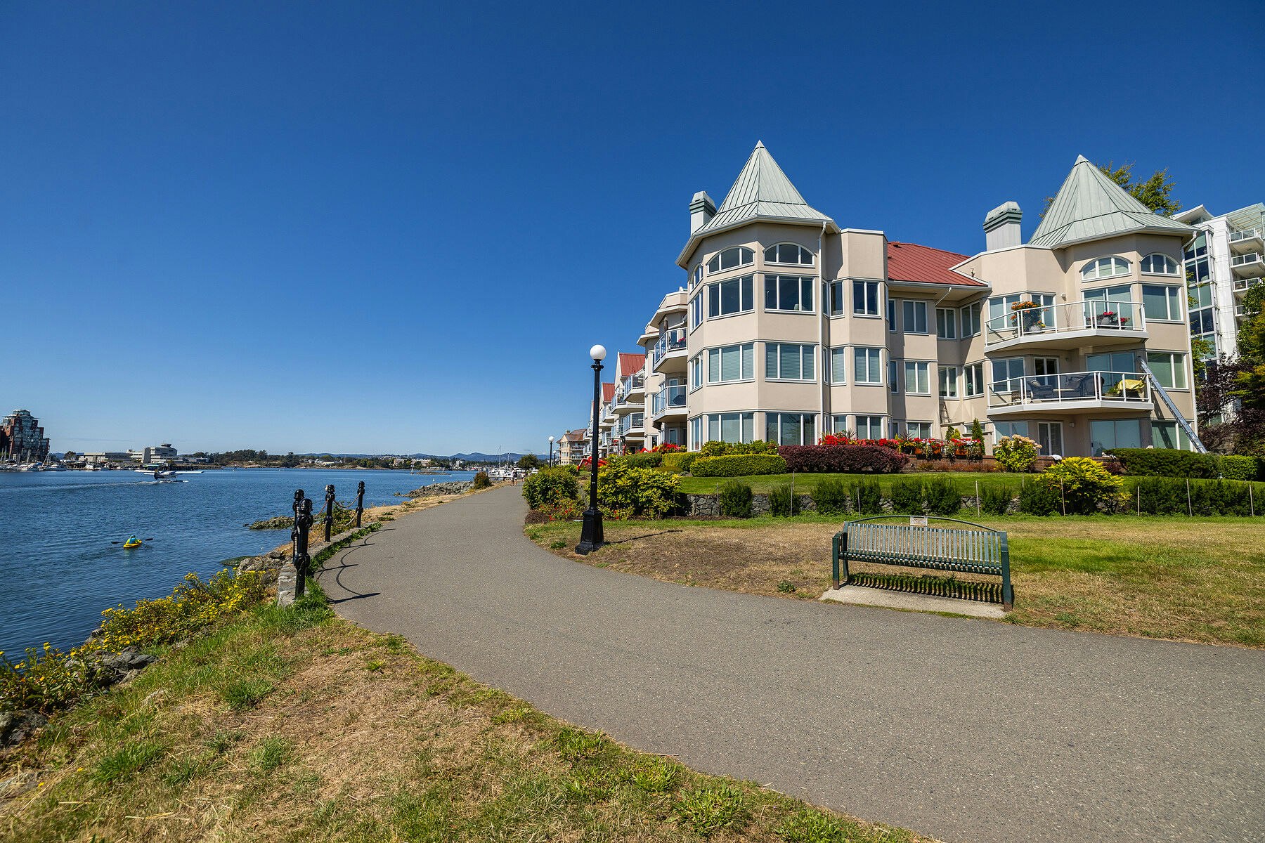 209-55 Songhees Road, Victoria, BC, V9A 6T3