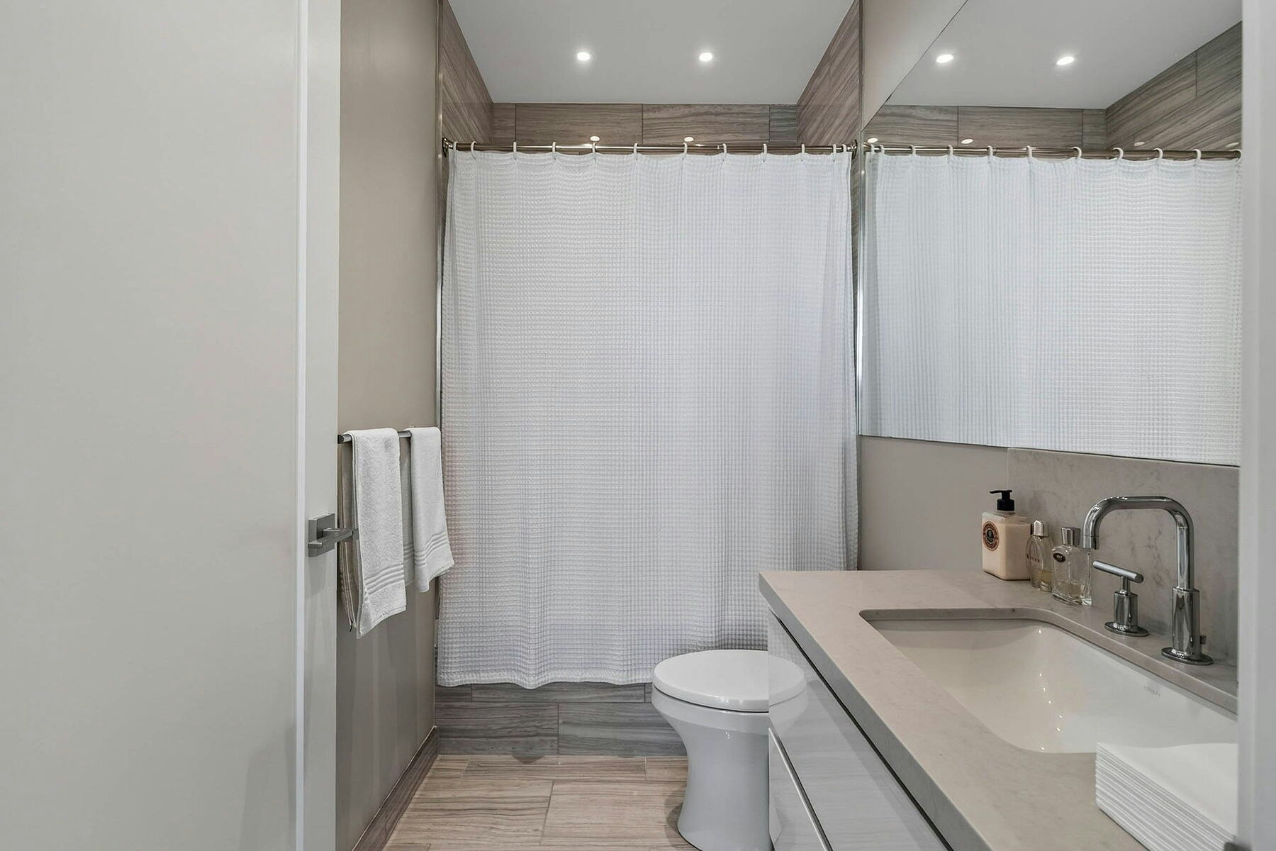5501-50 Charles Street East, Toronto, ON, M4Y 0C3 - 33