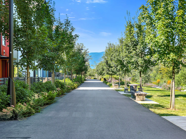 1374 Marinaside Place, Squamish, BC, V8B 1A8 - 9