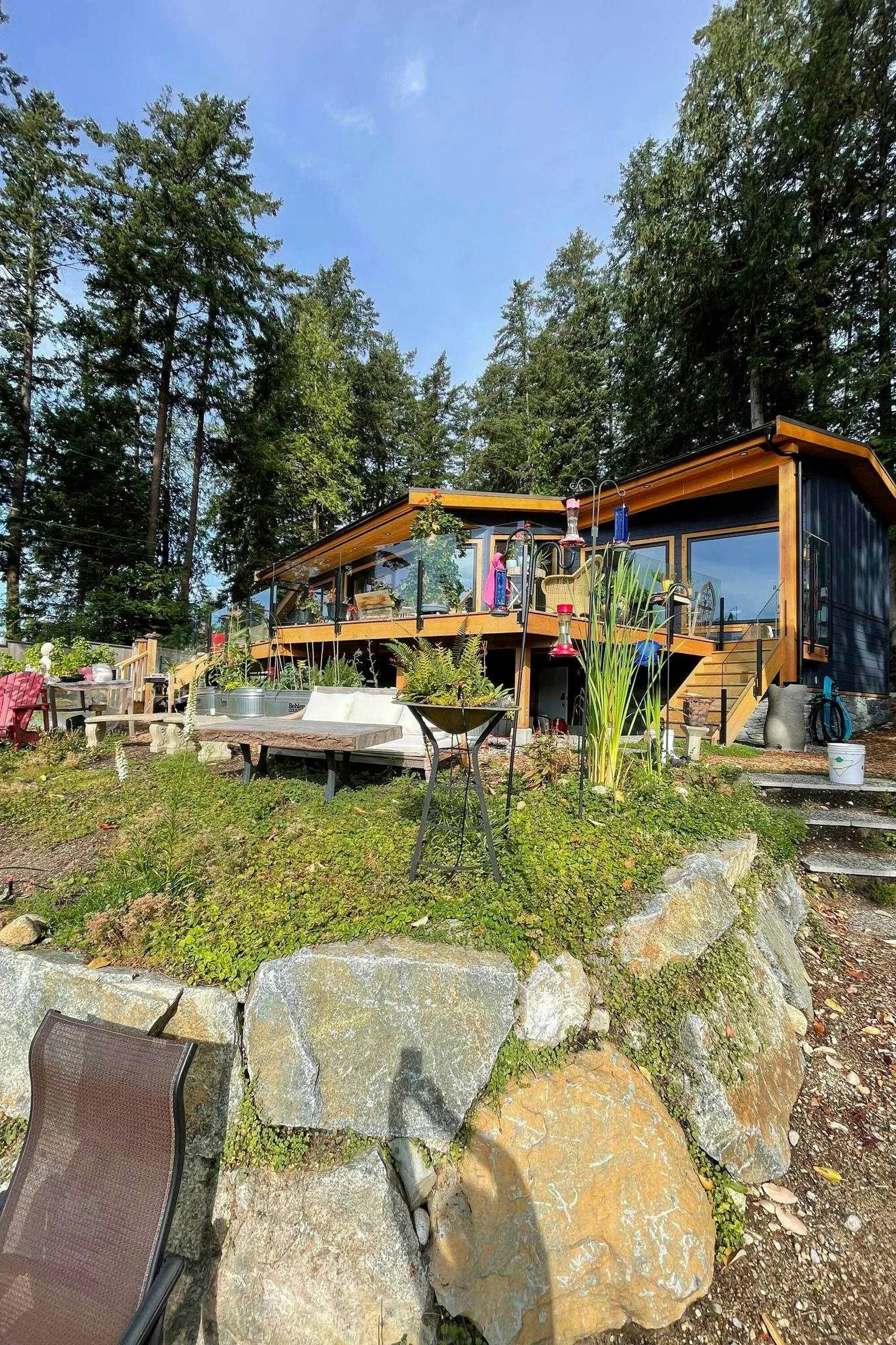 9219 Hydaway Road, Halfmoon Bay, BC, V7Z 1B4 - 33