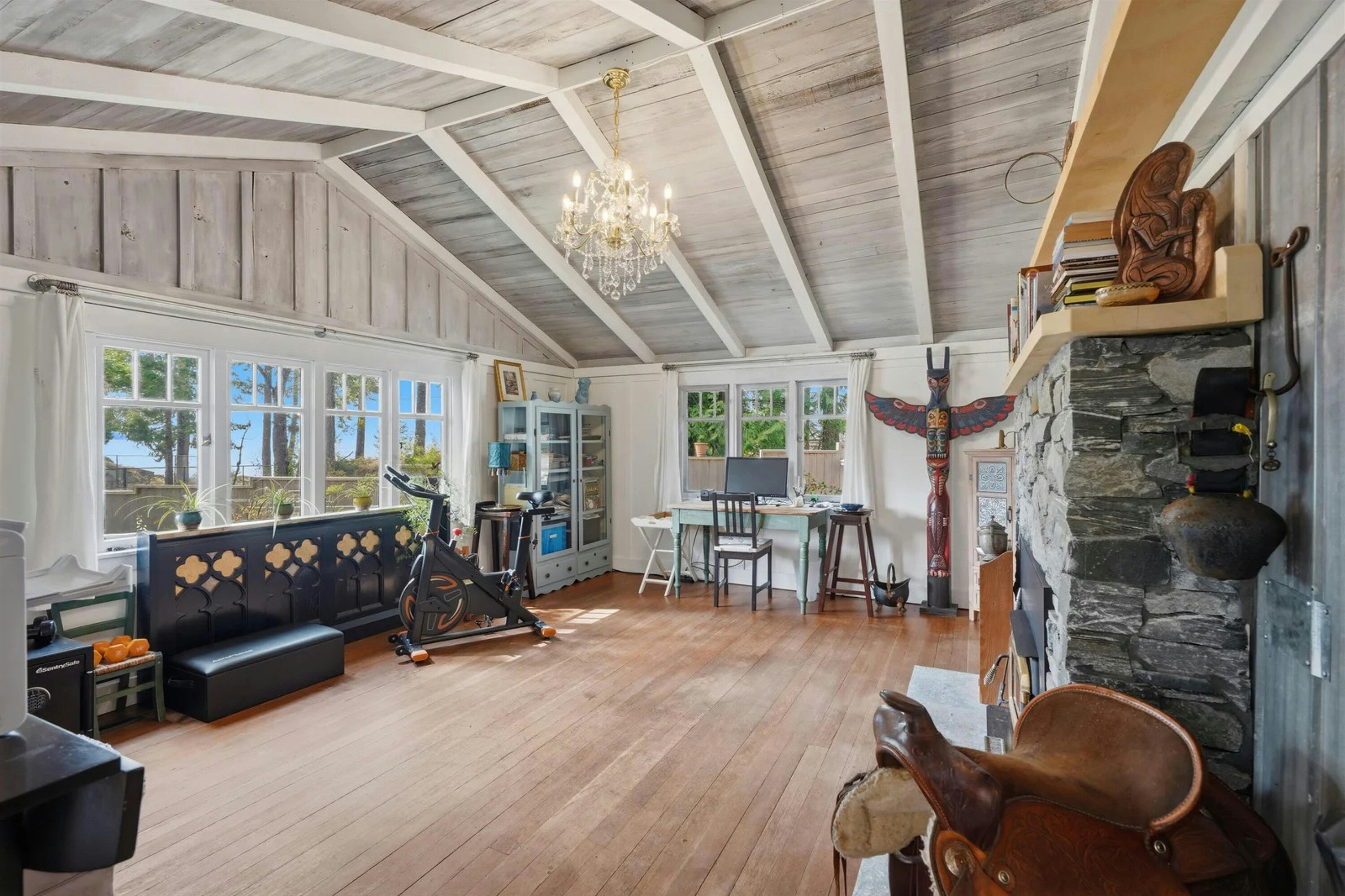 9219 Hydaway Road, Halfmoon Bay, BC, V7Z 1B4 - 21
