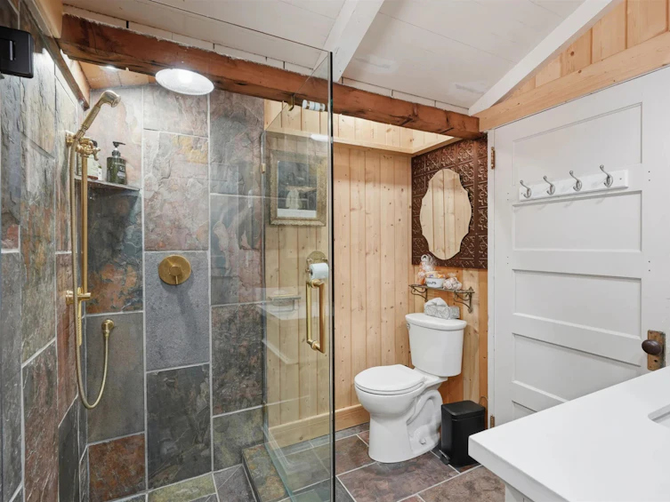 9219 Hydaway Road, Halfmoon Bay, BC, V7Z 1B4 - 22