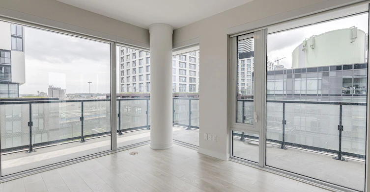 S808-180 Mill Street, Toronto, ON, M5A 0V7 - 10