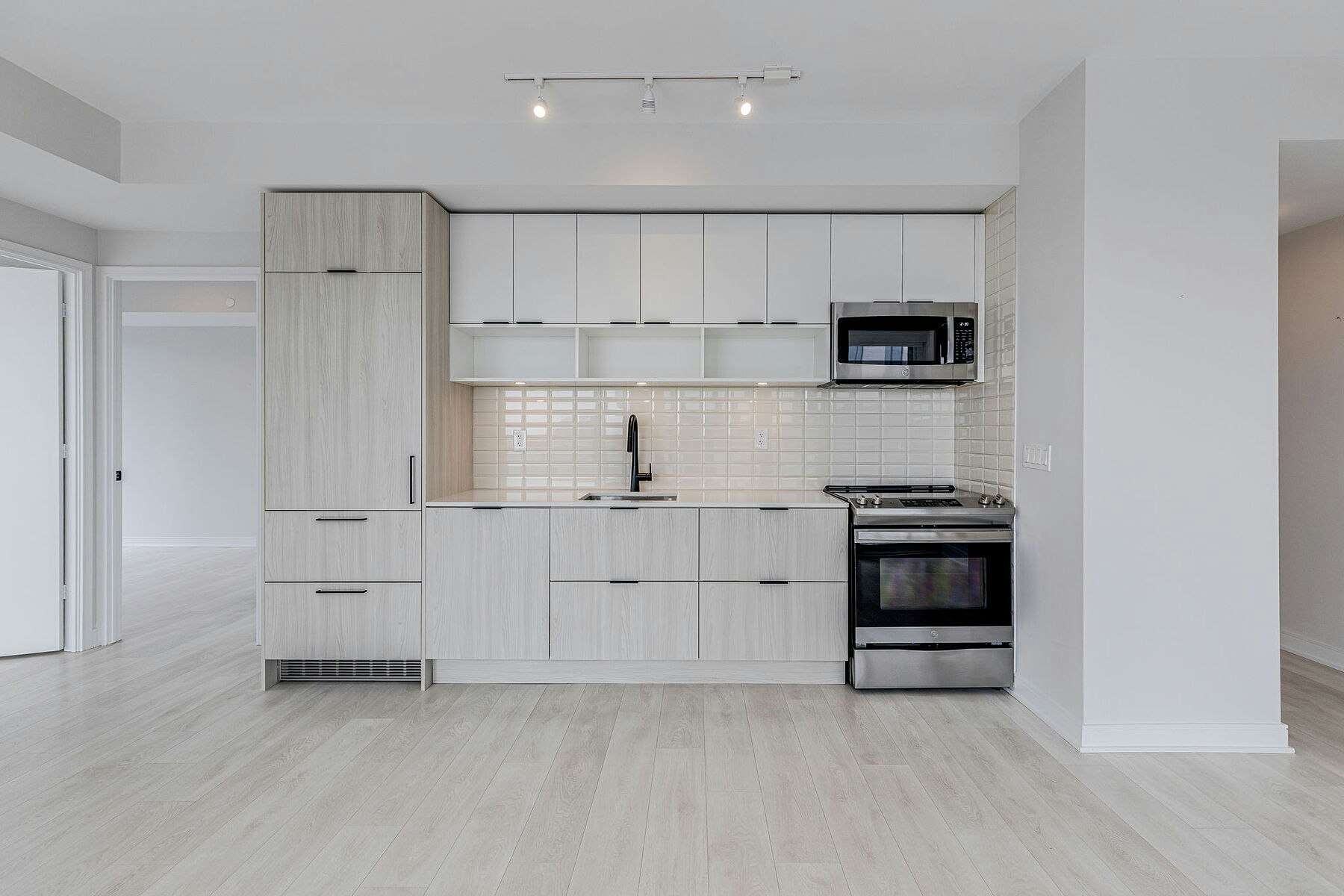 S808-180 Mill Street, Toronto, ON, M5A 0V7 - 6