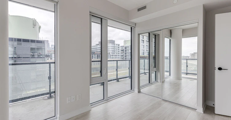 S808-180 Mill Street, Toronto, ON, M5A 0V7 - 11