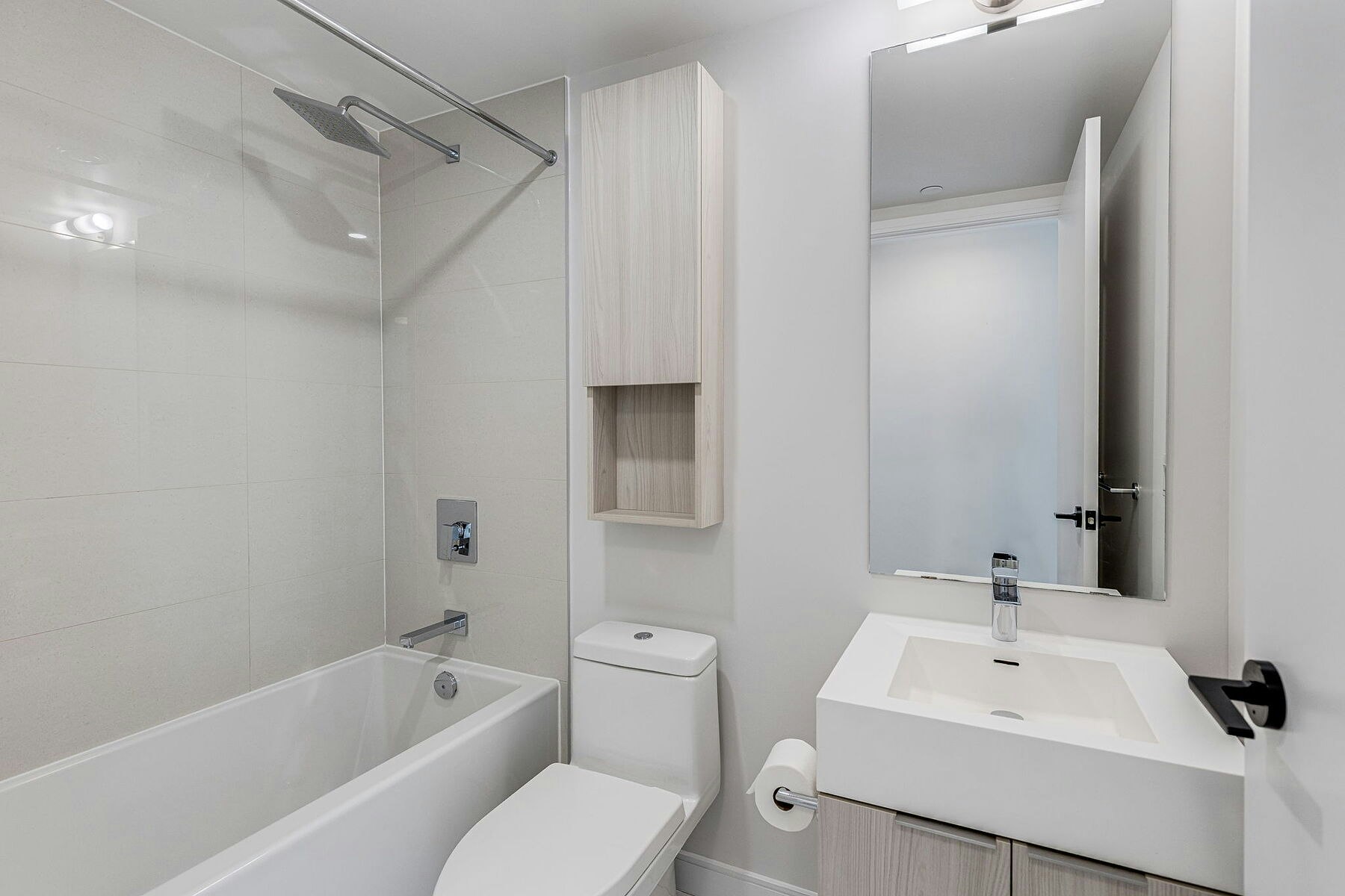 S808-180 Mill Street, Toronto, ON, M5A 0V7 - 19