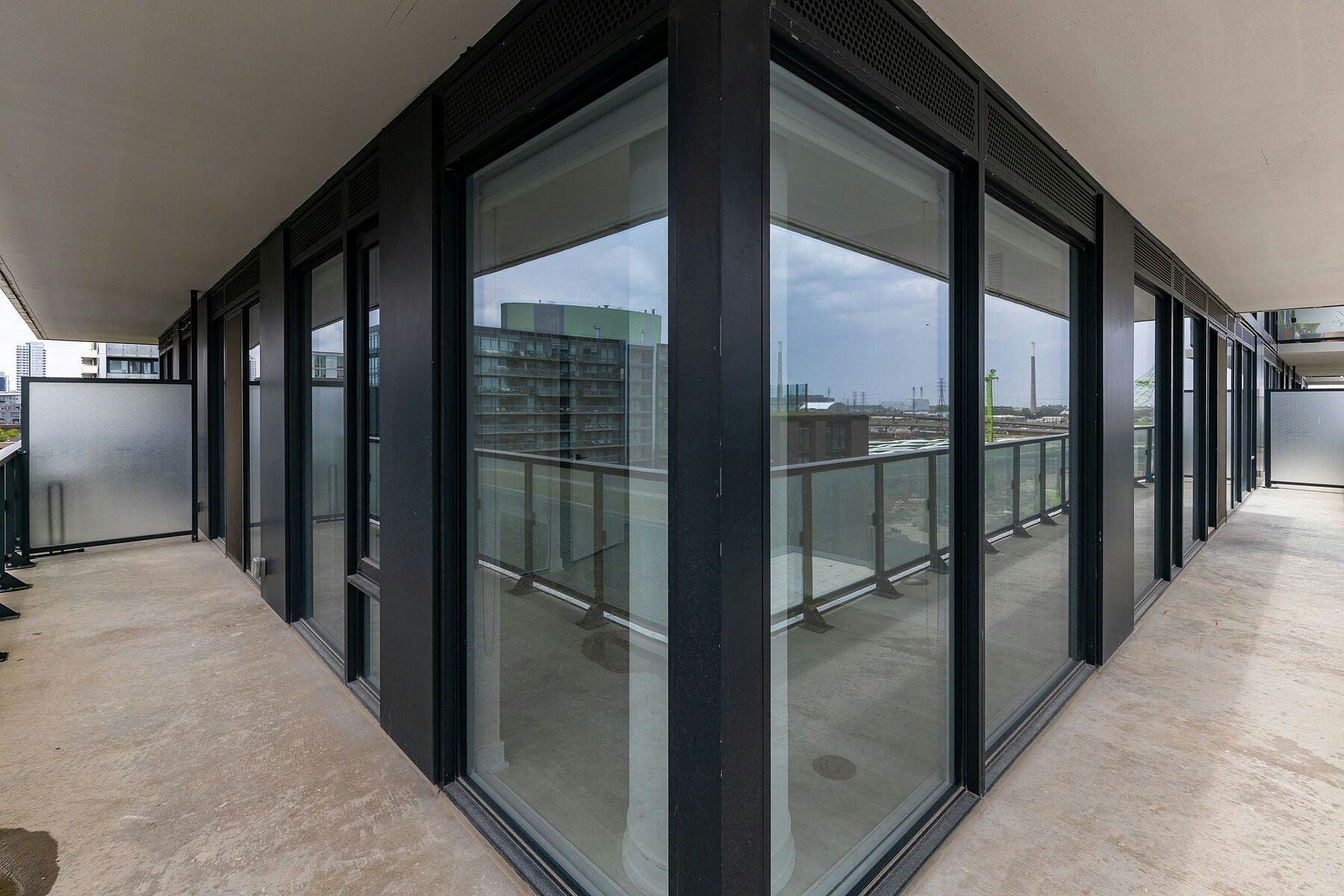 S808-180 Mill Street, Toronto, ON, M5A 0V7 - 26