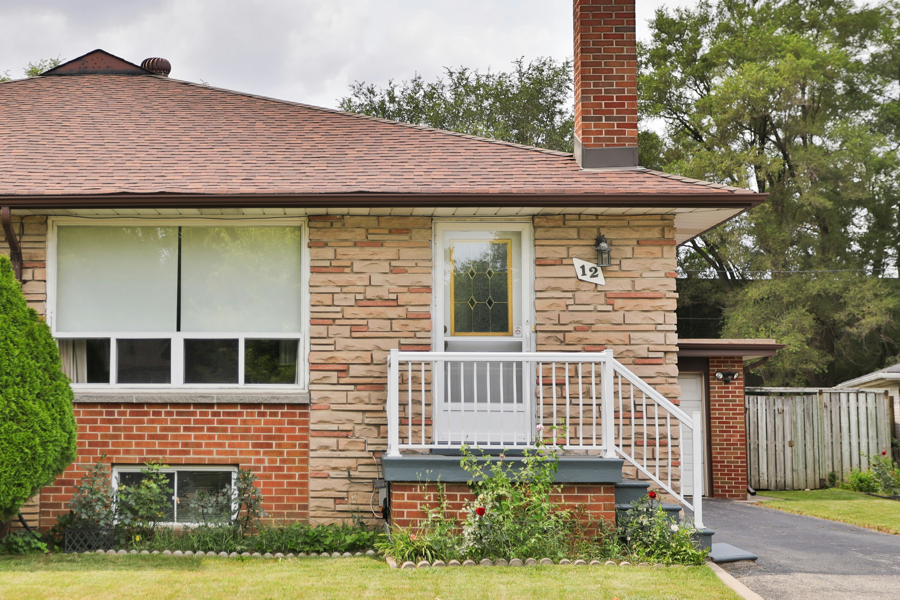 12 Waterbury Drive, Toronto, ON, M9R 3X6