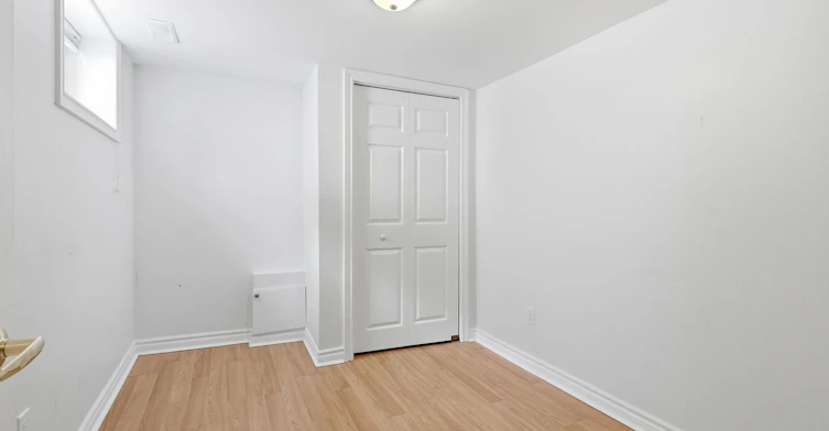26 Magwood Court, Toronto, ON, M6S 2M5 - 25