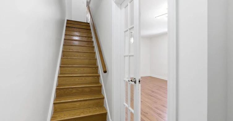 26 Magwood Court, Toronto, ON, M6S 2M5 - 12
