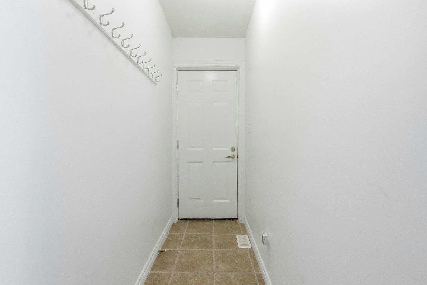 26 Magwood Court, Toronto, ON, M6S 2M5 - 21