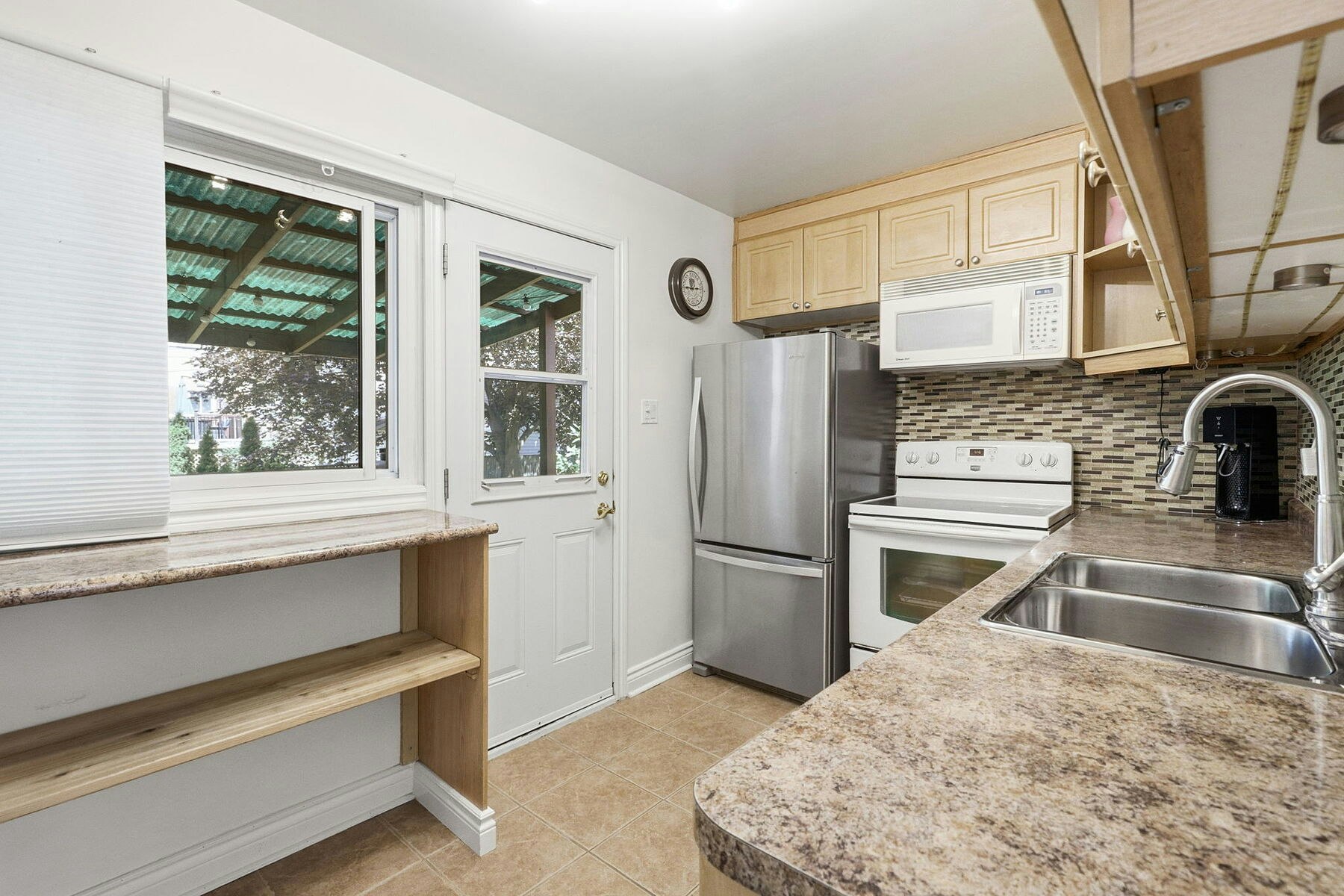 26 Magwood Court, Toronto, ON, M6S 2M5 - 7