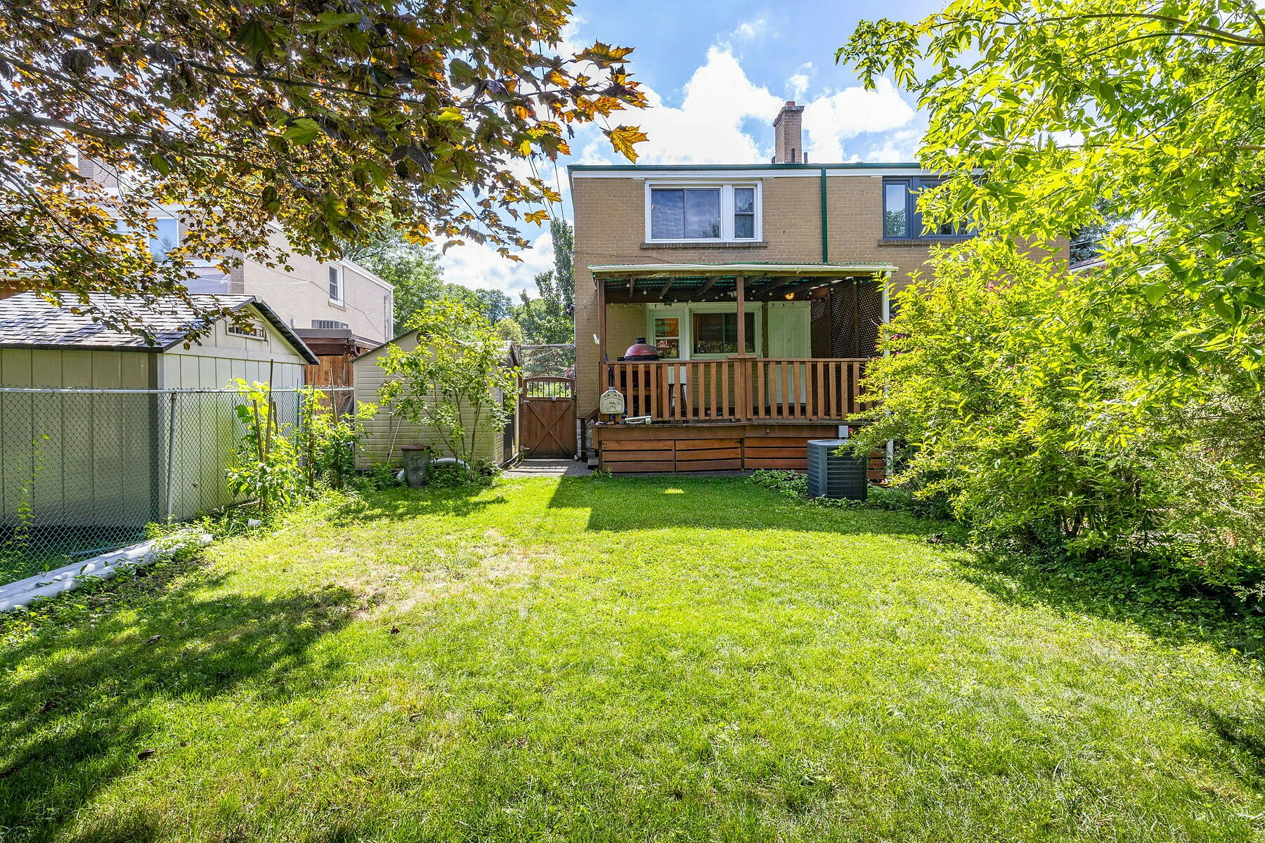 26 Magwood Court, Toronto, ON, M6S 2M5 - 10