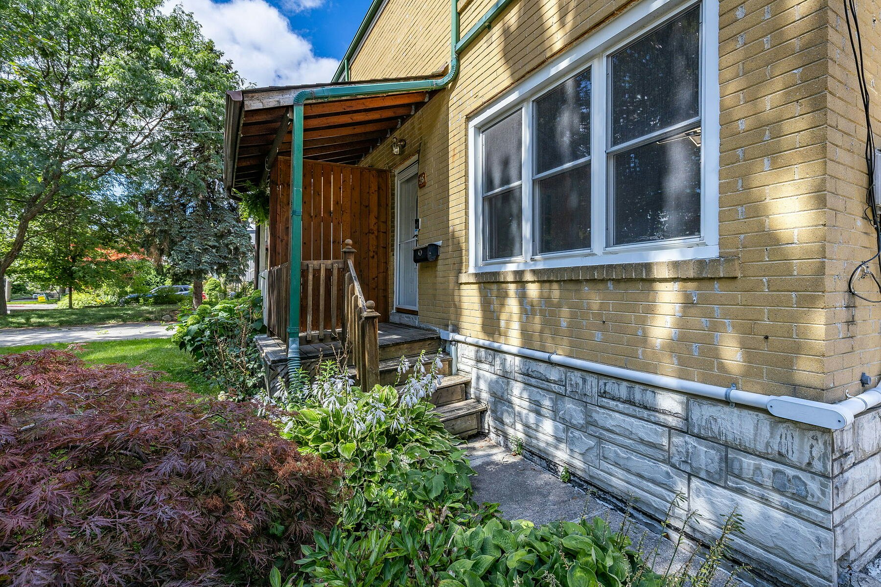 26 Magwood Court, Toronto, ON, M6S 2M5