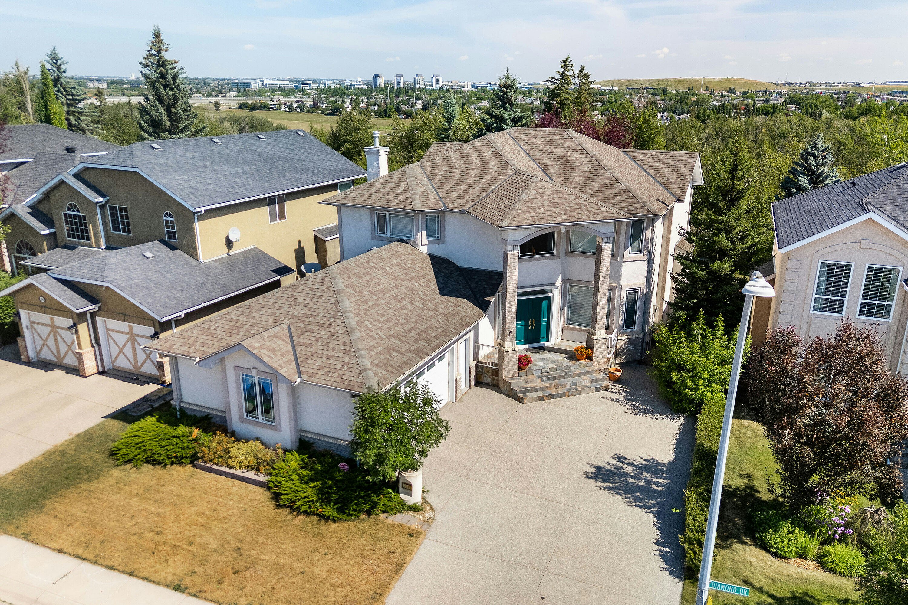 250 Diamond Drive SE, Calgary, AB, T2J 7C8