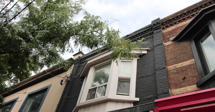 1026 Queen St Upper, Toronto, ON, M4M 1K4 - 2