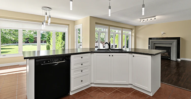 28 Barrington Trail E, Collingwood, ON, L9Y 0G1 - 22