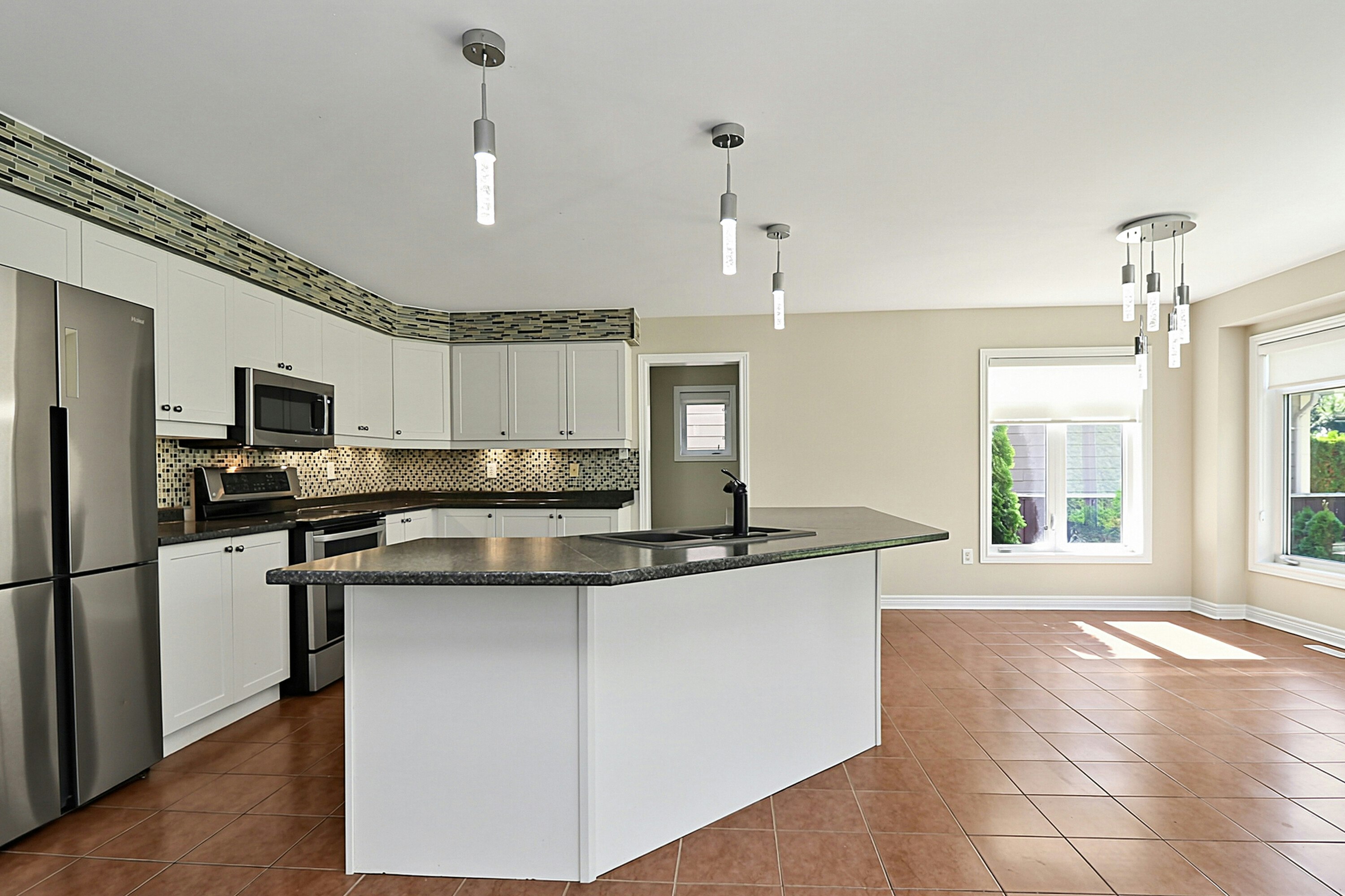 28 Barrington Trail E, Collingwood, ON, L9Y 0G1 - 17