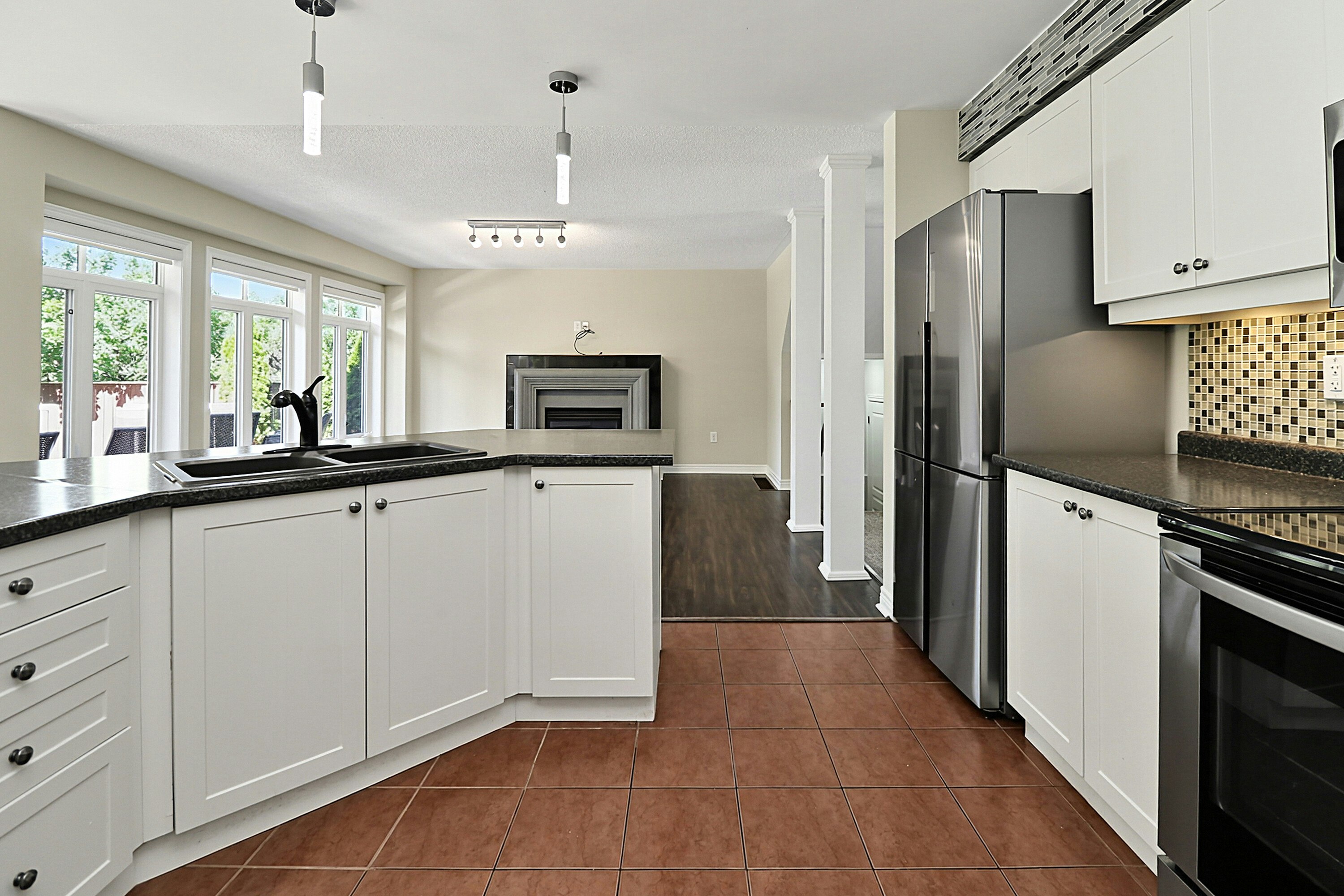28 Barrington Trail E, Collingwood, ON, L9Y 0G1 - 23